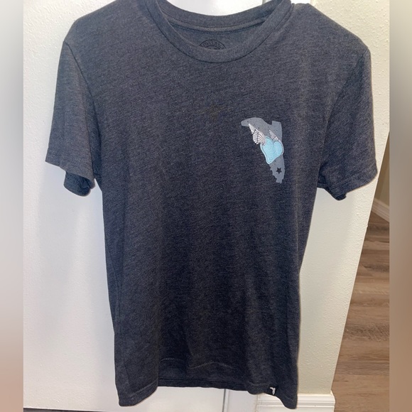 Florida Cracker Tee Shirt 🤍💙 - Picture 2 of 5